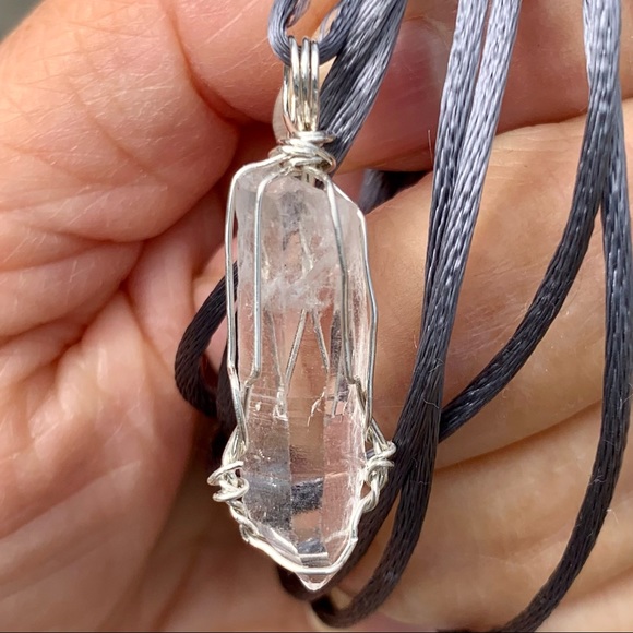 Small Quartz Crystal Necklace - Picture 11 of 14